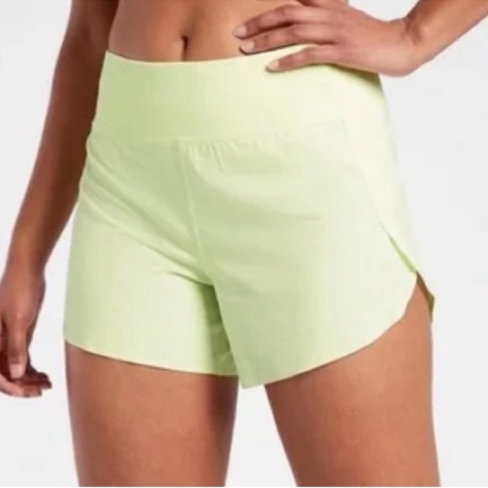 NWT Athleta Run With It Tequila Lime 3.5" Short 1X